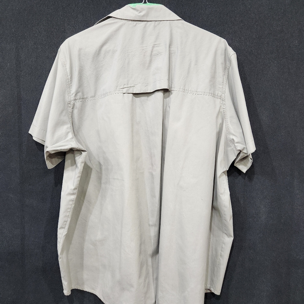 RedHead Spring River Vented Back Solid Button-Down S/S - Picture 8 of 16